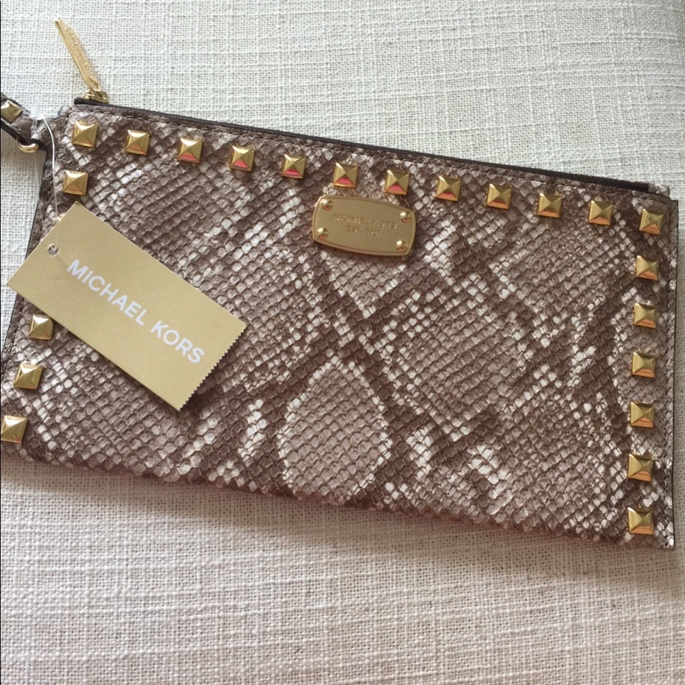Michael Kors Saffiano Clutch NWT🚨